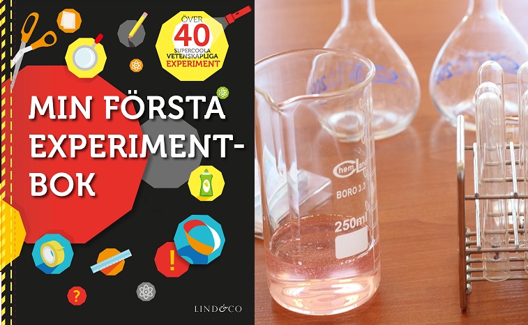 En bild på bokens omslag och en bild på flera labbflaskor i glas med vätskor i. På bokens omslag är det fullt av verktyg och symboler.